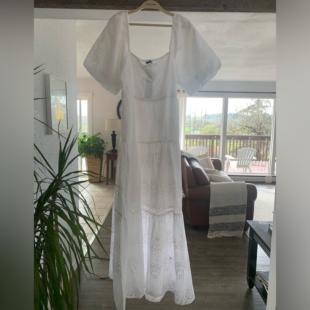 Meadow Rhodes Eyelet Tiered Maxi Dress Puff Short Sleeve Shirred Back NWT
